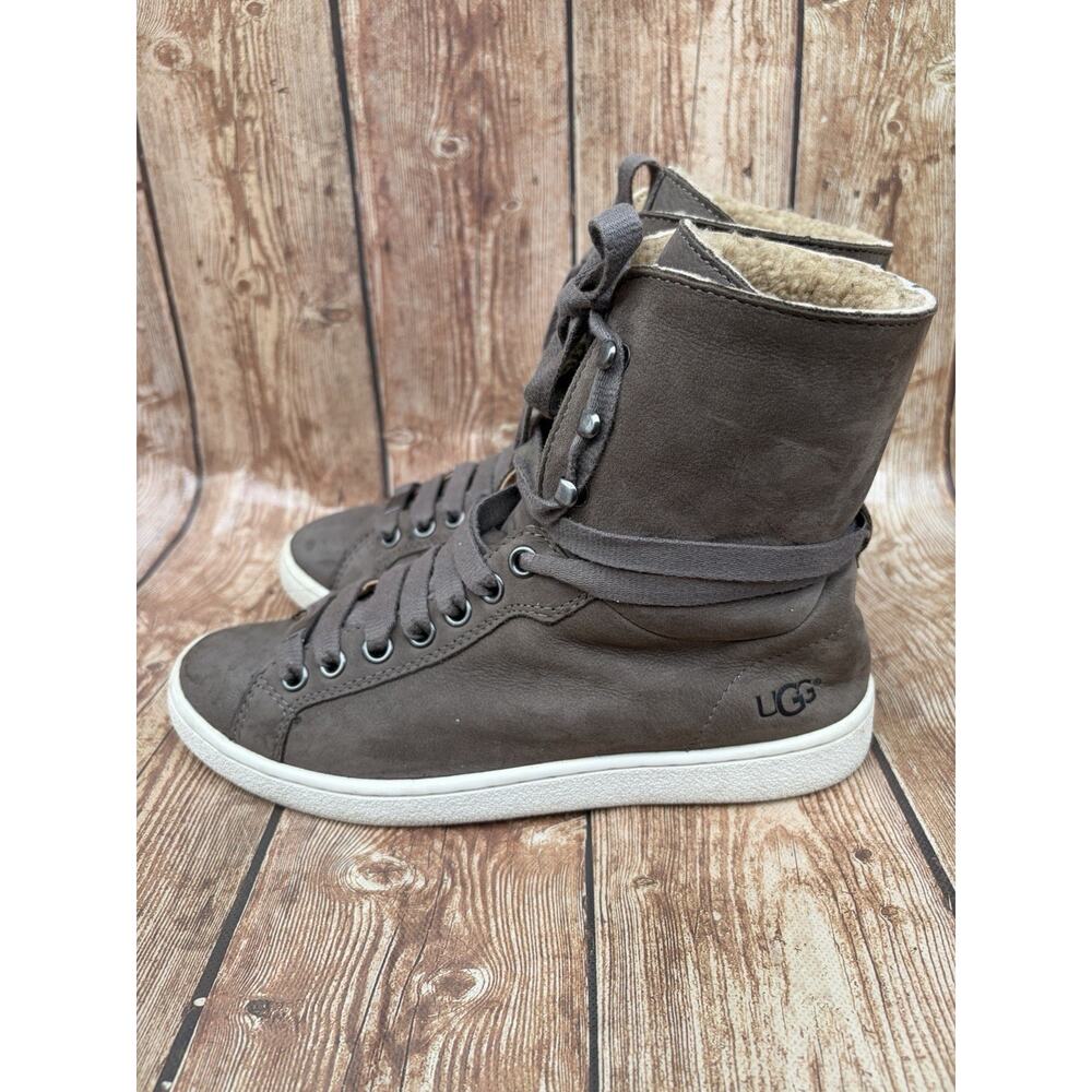 UGG Brown Leather Shearling Lined Lace Up Ankle Bootie Round Toe SIZE 6 woman - Picture 4 of 9